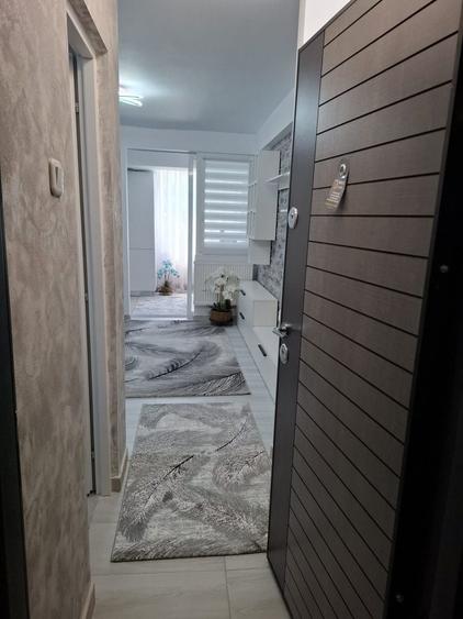 Apartament cu 3 camere decomandat în Galata