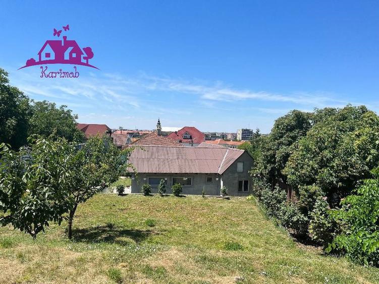 Casă cu 3 camere cu Canalizare în Dealuri Oradea