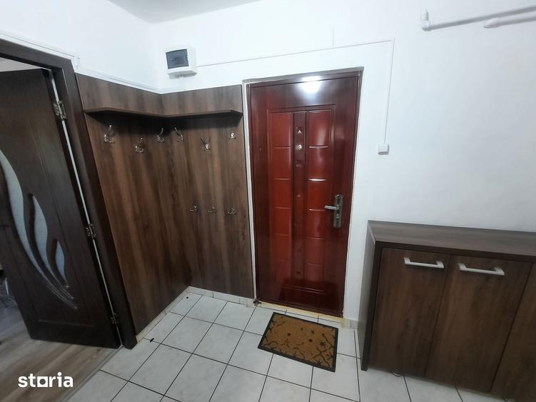 Apartament cu 2 camere decomandat în Micro 15