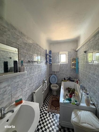 Casă cu 5 camere cu Teren 130 Mp în Lascăr Catargiu