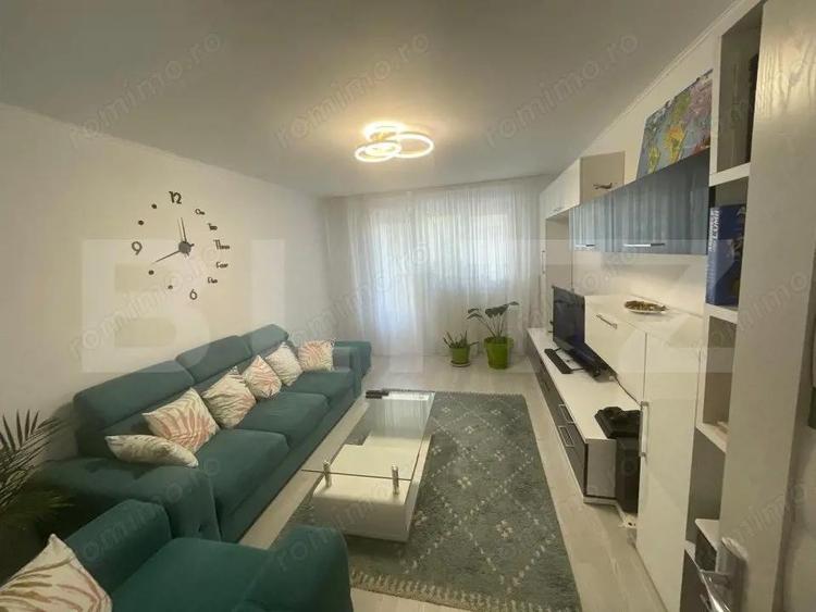 Apartament cu 3 camere decomandat în Central