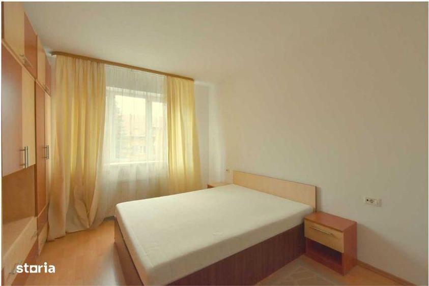 Apartament cu 3 camere, mobilat în Central