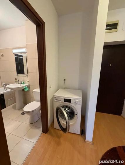 Garsonieră decomandată în Noua