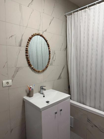 Apartament cu 2 camere decomandat în Est