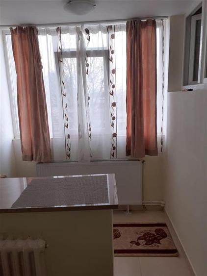 Garsonieră semidecomandată în Podul de Piatră