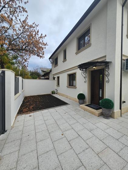 Duplex cu 4 camere cu Teren 150 Mp în Bucureștii Noi