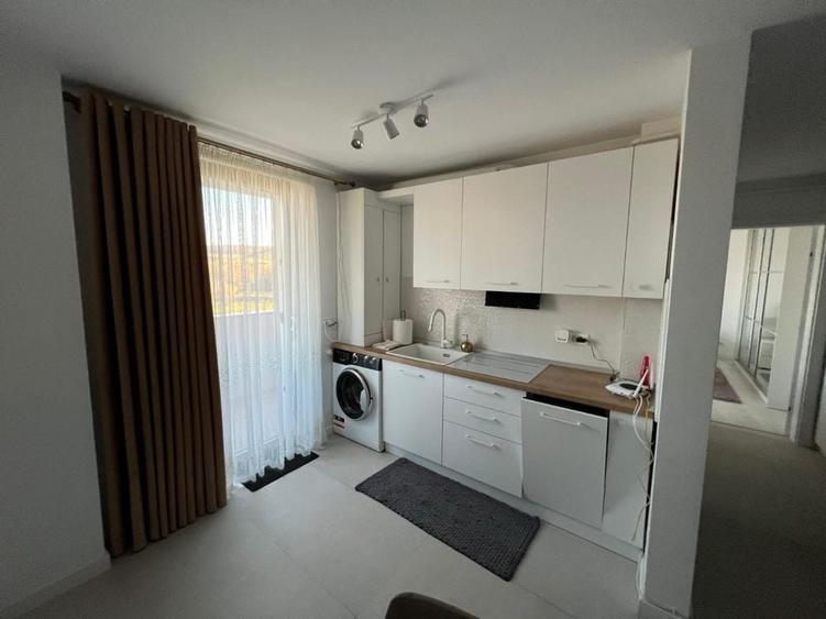 Apartament cu 2 camere decomandat în Exterior Vest