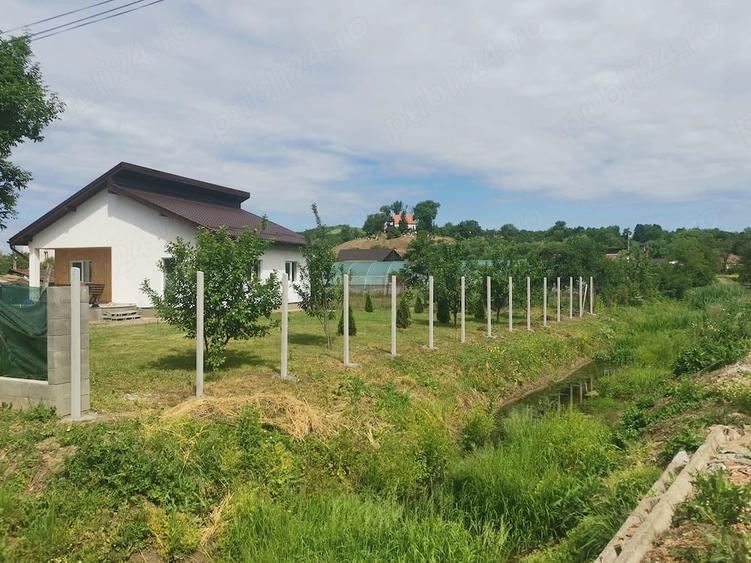 Casă cu 2 camere cu Teren 840 Mp în Ceuaș