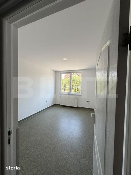 Spațiu comercial, de 390 mp, în Luna