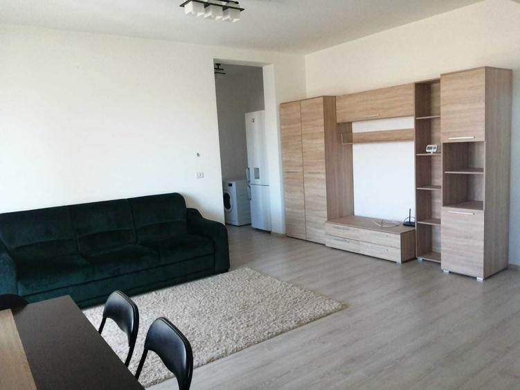 Apartament cu 2 camere semidecomandat în Giroc