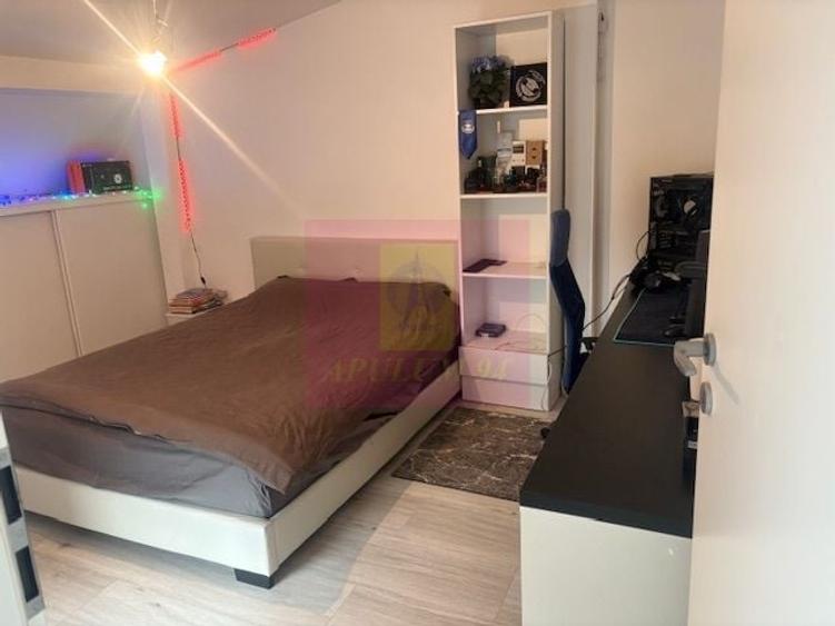 Duplex cu 4 camere cu Canalizare în Nord
