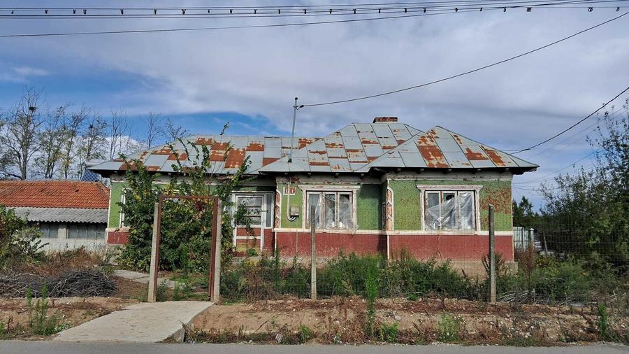 Casă cu 4 camere în Fierbinții de Jos
