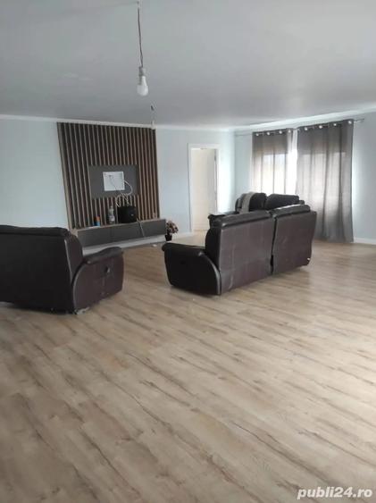 Spațiu comercial, de 450 mp, în Central