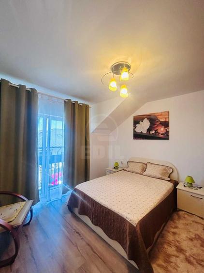 Duplex cu 5 camere cu Canalizare în Florești