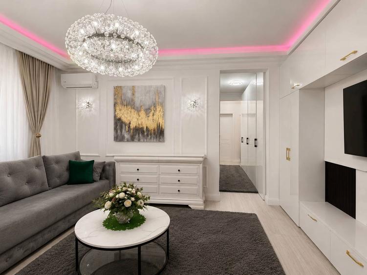 Apartament cu 4 camere semidecomandat în Tomis Nord