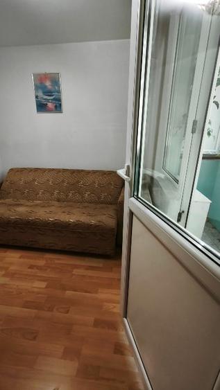 Apartament cu 2 camere semidecomandat, mobilat în Pantelimon
