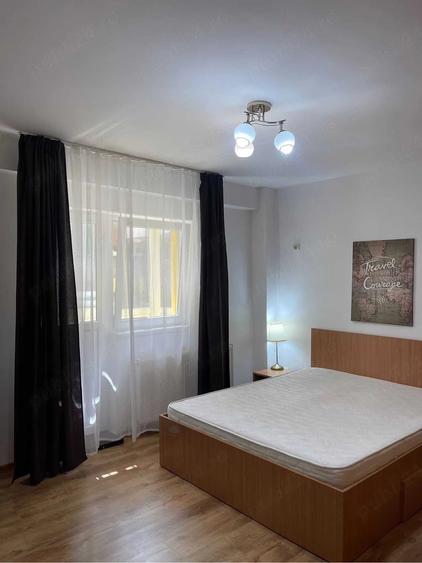 Garsonieră decomandată în Brâncoveanu
