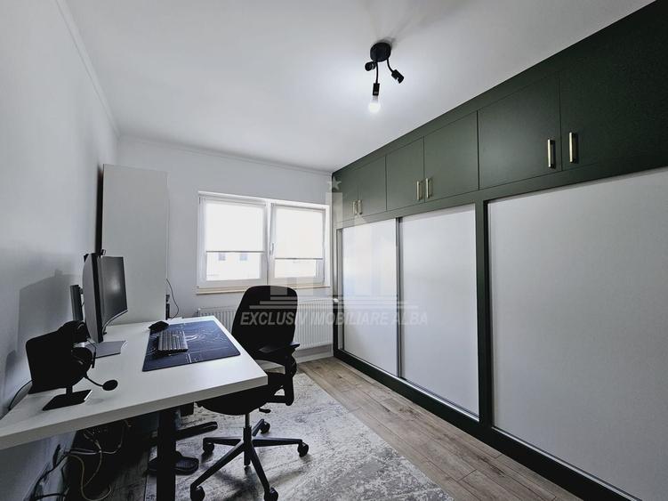 Duplex cu 4 camere cu Canalizare în Cetate