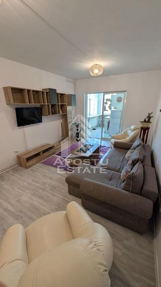 Apartament cu 2 camere semidecomandat, mobilat în Complex Studențesc