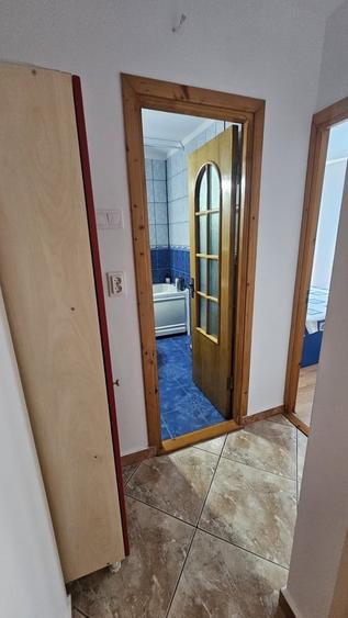 Apartament cu 4 camere semidecomandat în Nord