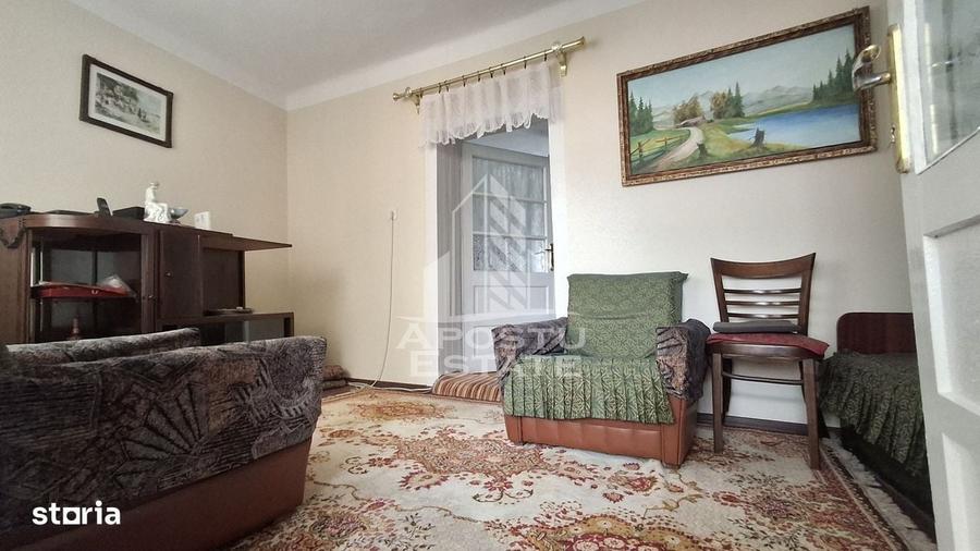 Casă cu 4 camere cu Teren 360 Mp în Micălaca