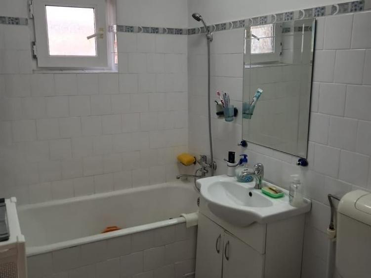 Apartament cu 2 camere decomandat, mobilat în Cornitoiu