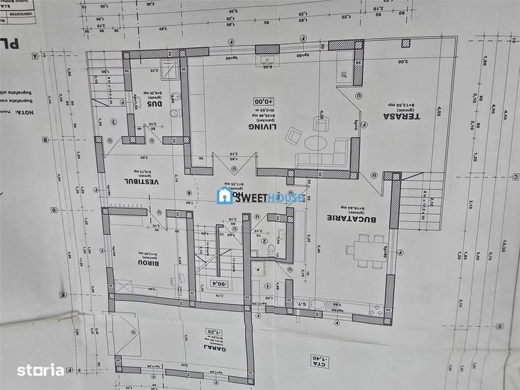 Casă cu 4 camere în Central