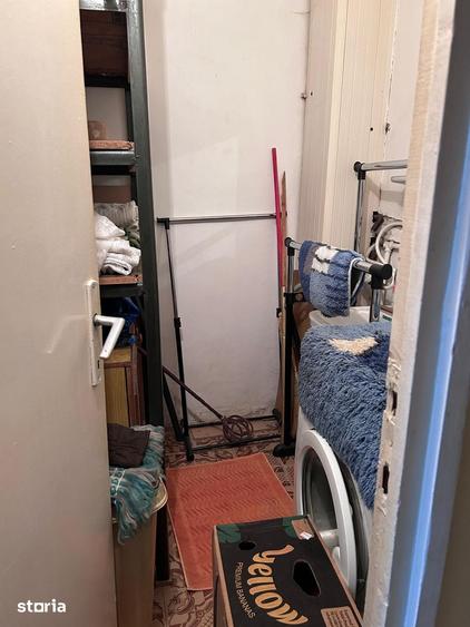 Apartament cu 4 camere decomandat în Central