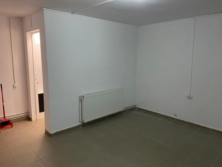 Spațiu comercial, de 60 mp, în Bartolomeu