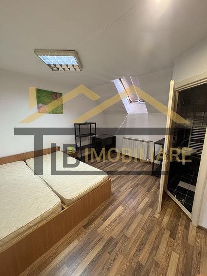 Apartament cu 5 camere decomandat în Semicentral