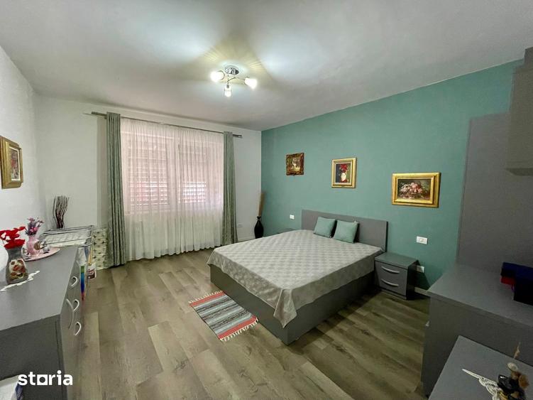Casă cu 5 camere cu Teren 1593 Mp în Șinca
