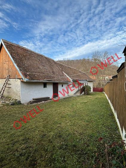 Casă cu 2 camere cu Teren 1663 Mp în Fișer