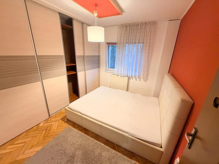 Apartament cu 3 camere semidecomandat, mobilat în Gheorgheni