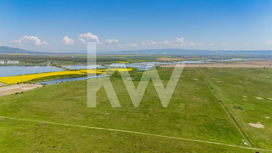 Teren agricol extravilan de 4700 mp, în Codlea