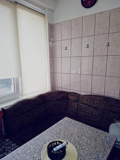 Apartament cu 3 camere semidecomandat în Mihai Bravu