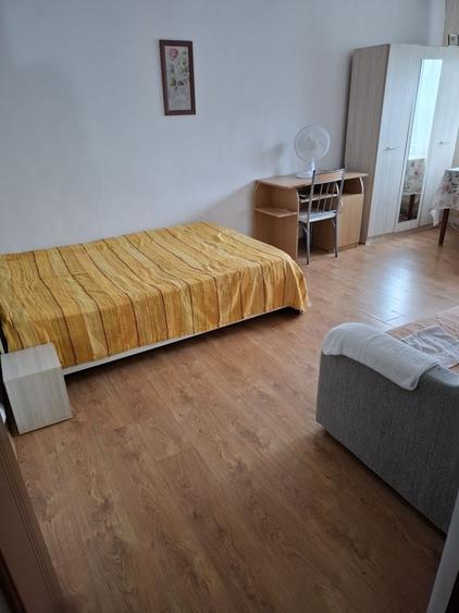 Garsonieră decomandată în Nicolina