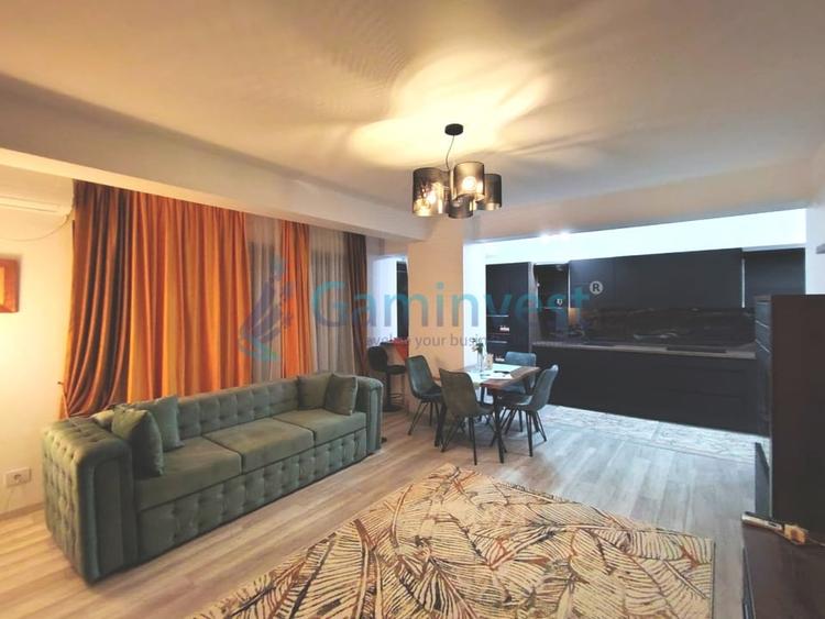 Apartament cu 3 camere decomandat, mobilat în Decebal