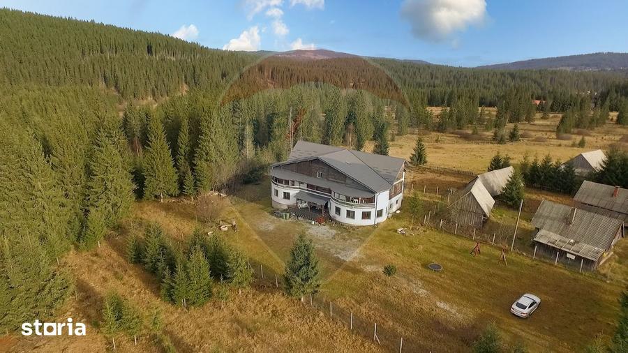 Spațiu comercial, de 1,300 mp, în Mărișel
