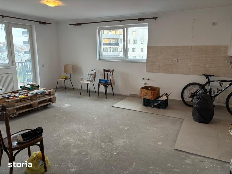 Apartament cu 3 camere în Dâmbul Rotund