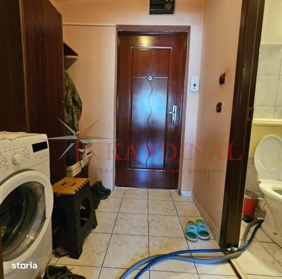 Vanzare garsoniera zona Astra ,str. Traian - 7