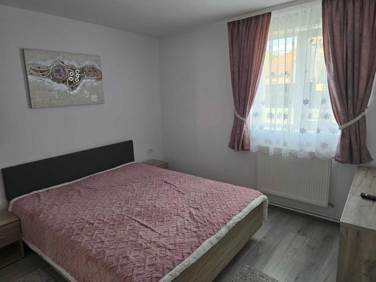 Apartament 3 camere situat la casa, Renovat, 2 Bai, Parcare, Pretabil 2 Studenti/Studente - 2