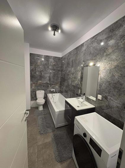 Apartament cu 2 camere decomandat în Florești