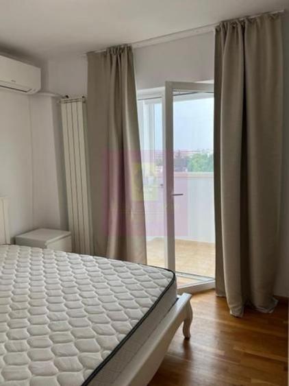 Apartament spa?ios ?i luminos Piata Unirii - 4