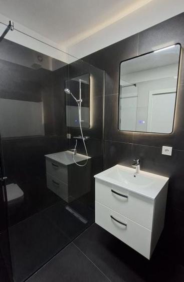 Apartament cu 3 camere decomandat în Ștefănești