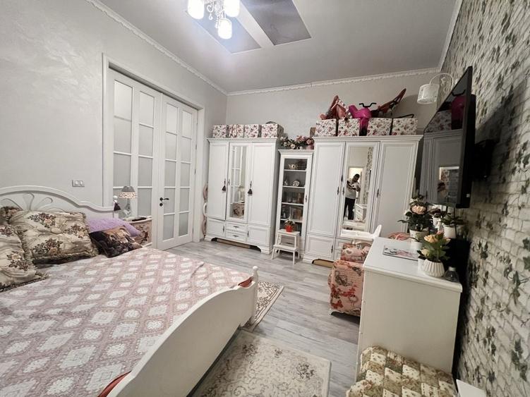 Apartament cu 2 camere decomandat în Universitate