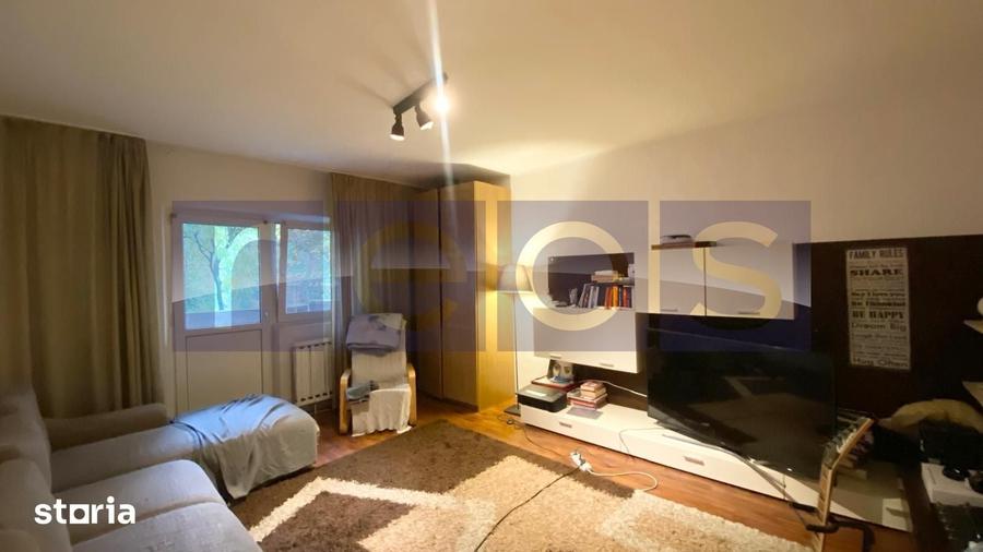 Apartament cu 4 camere decomandat în Rahova