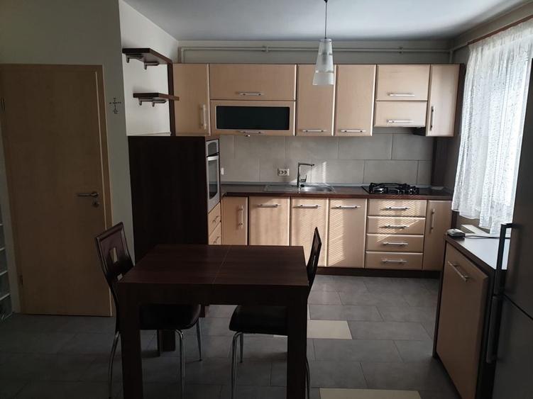 Apartament cu 2 camere în Lotrioara