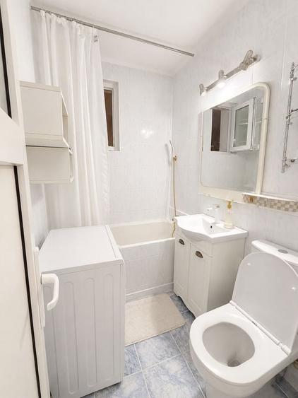 Apartament cu 2 camere semidecomandat în Dristor