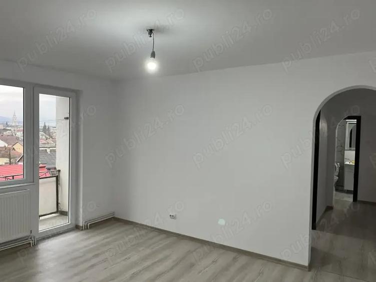 Apartament cu 4 camere semidecomandat în Sighetu Marmației