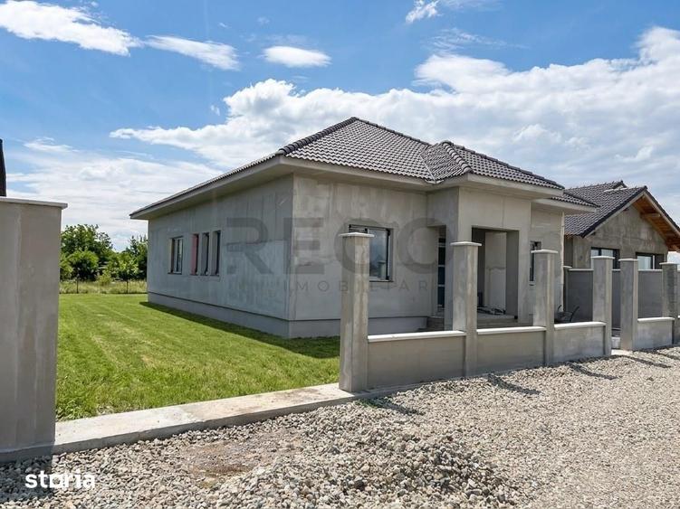 Casă cu 5 camere cu Teren 500 Mp în Sântandrei